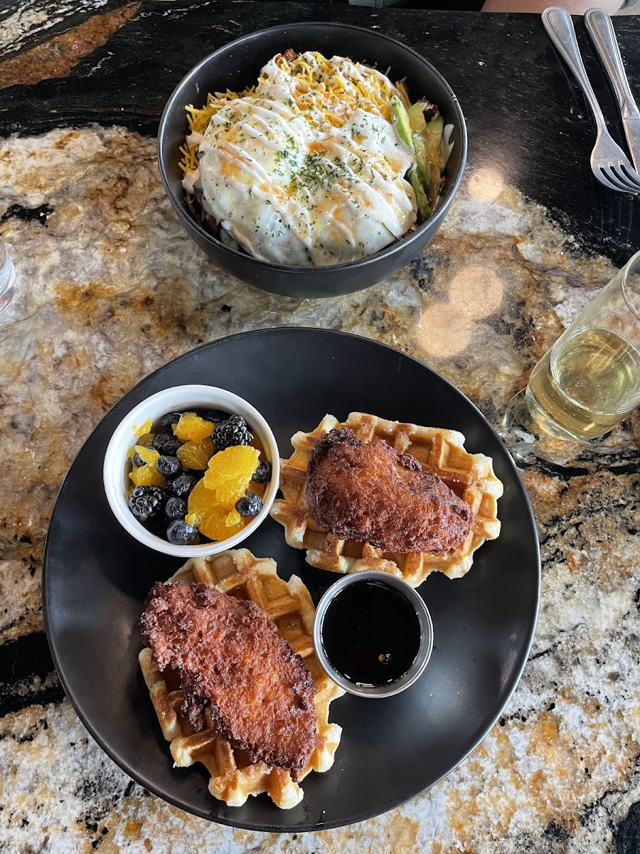 Paris West Restaurant And Bar-9